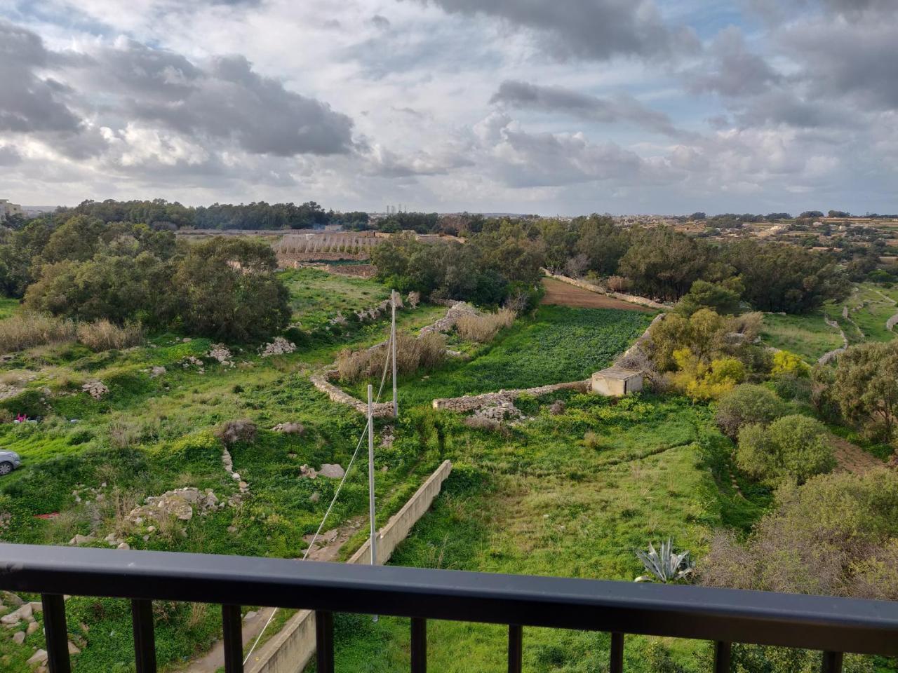 Panoramic Penthouse In Marsascala Which Enjoys Sea And Country Views Apartment Marsaskala Exterior photo